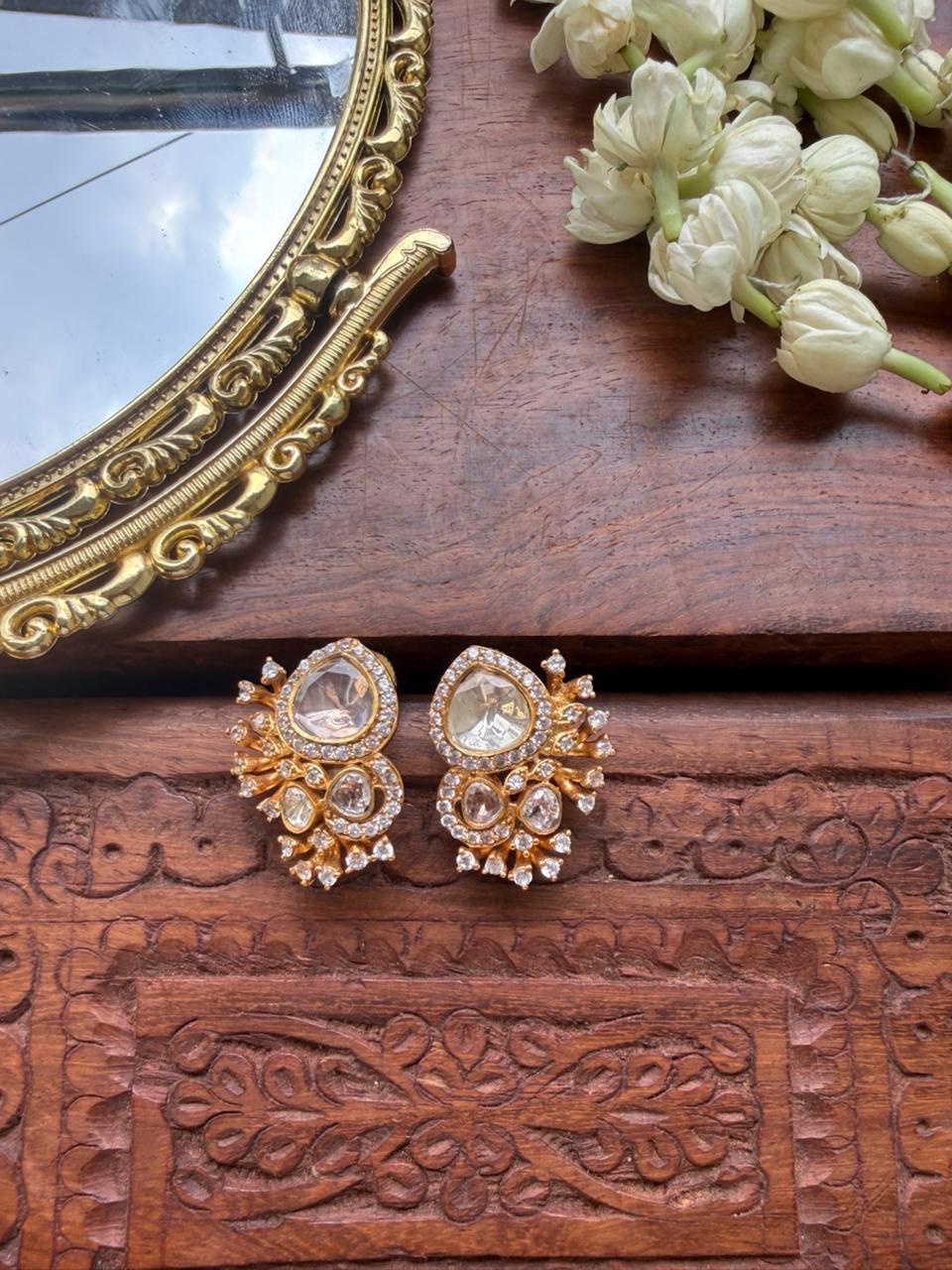 RAYA POLKI STUD