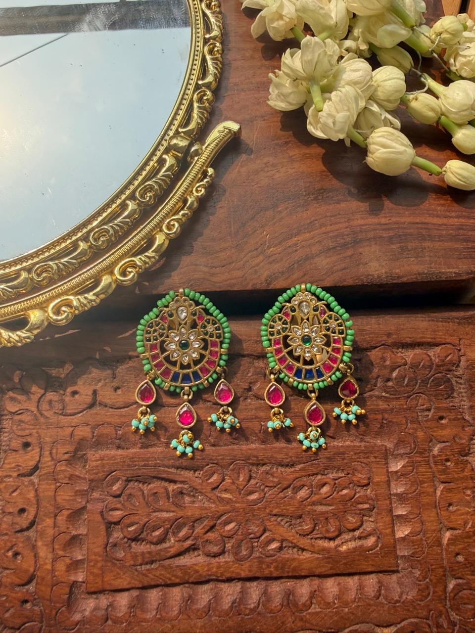 RATNA PURE SILVER STUD