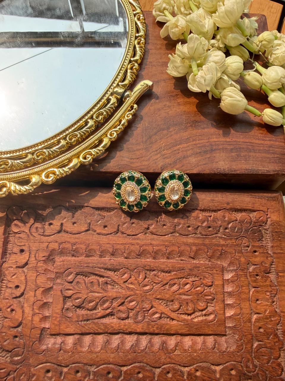 MALINI GREEN STUD