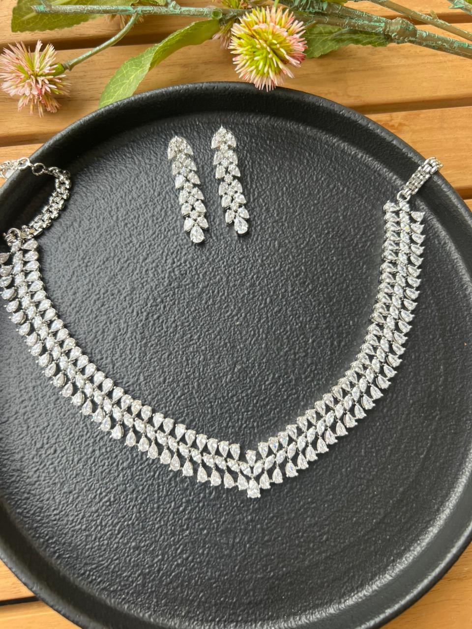 PRESLEY DIAMOND SET