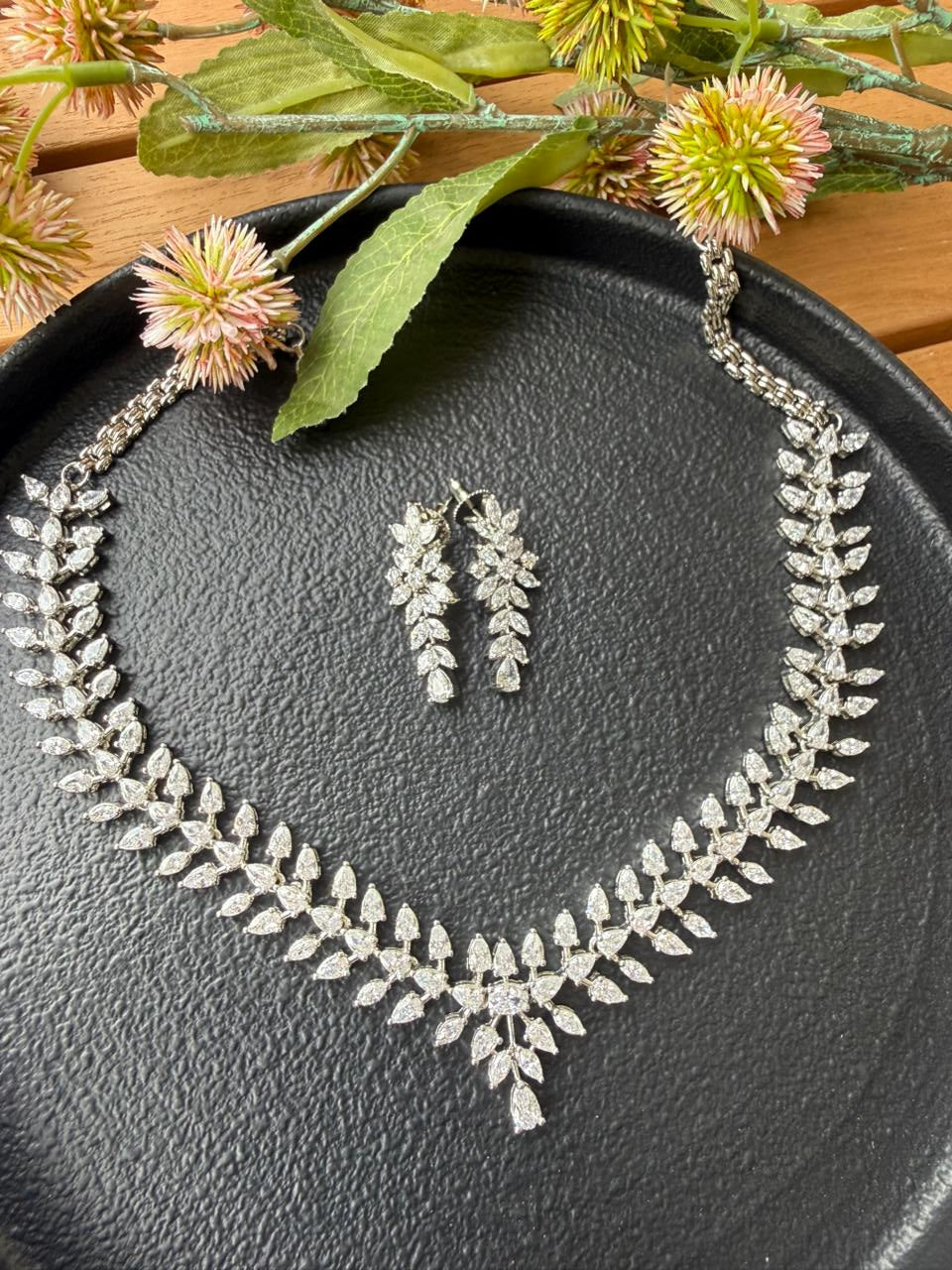 FARIHA DIAMOND SET