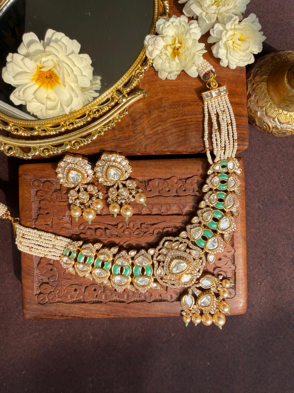 ARISI MINT GREEN NECKLACE SET
