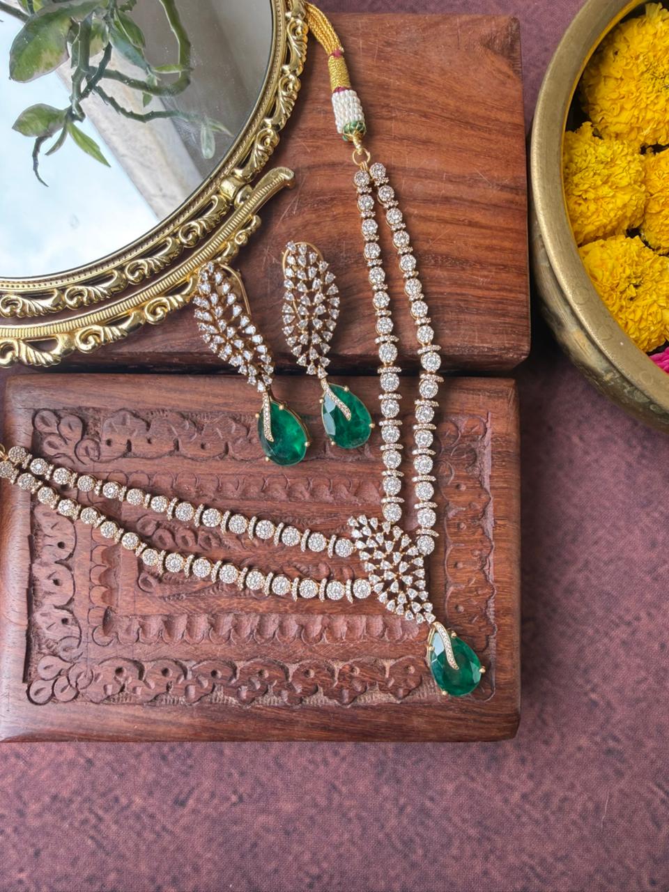 YASHNA POLKI NECKLACE SET