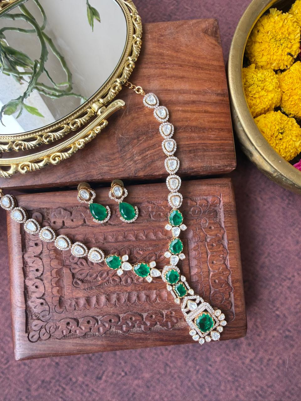 HANSHIKA GREEN NECKLACE SET