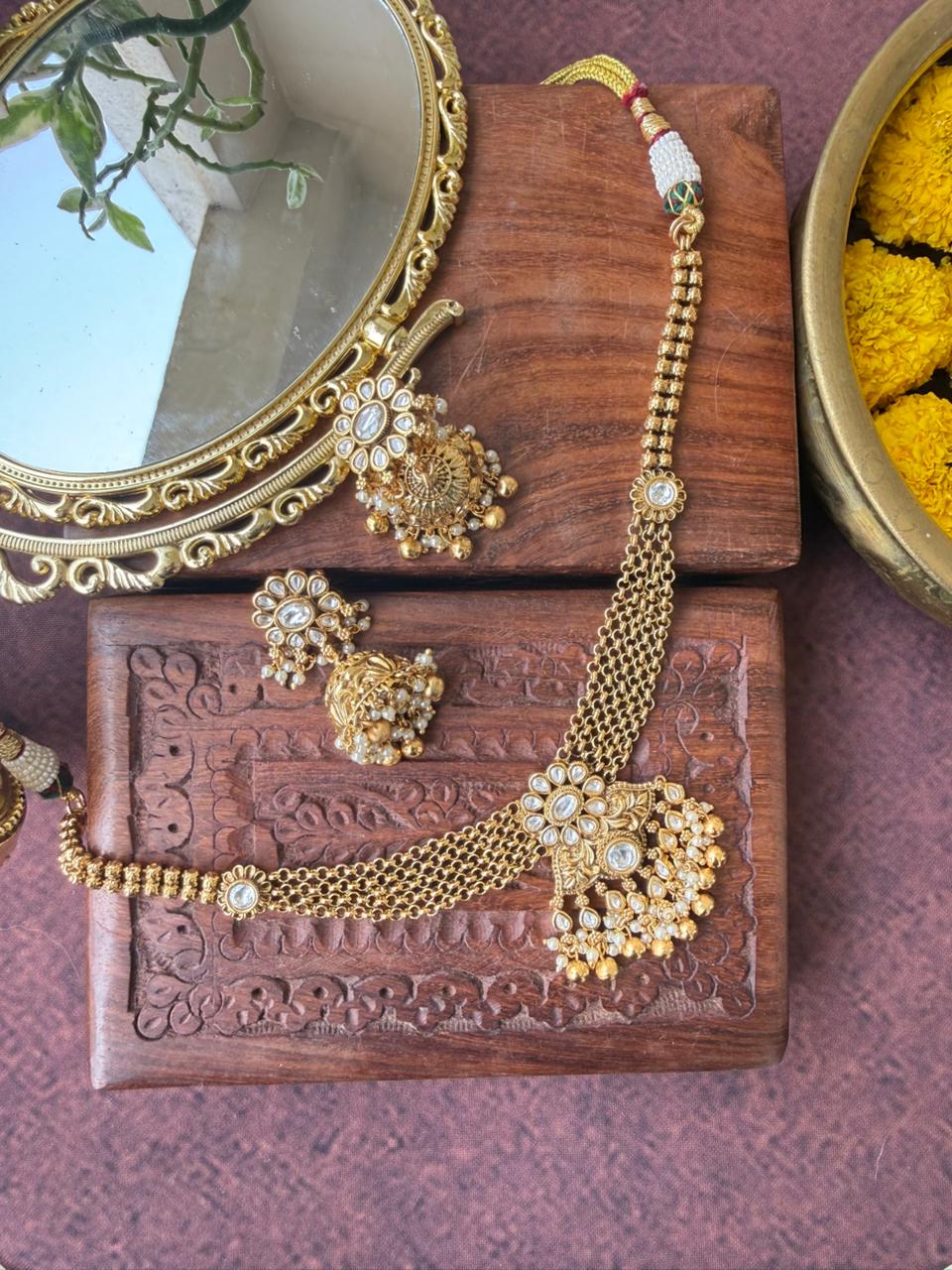 SOHINI GOLD NECKLACE