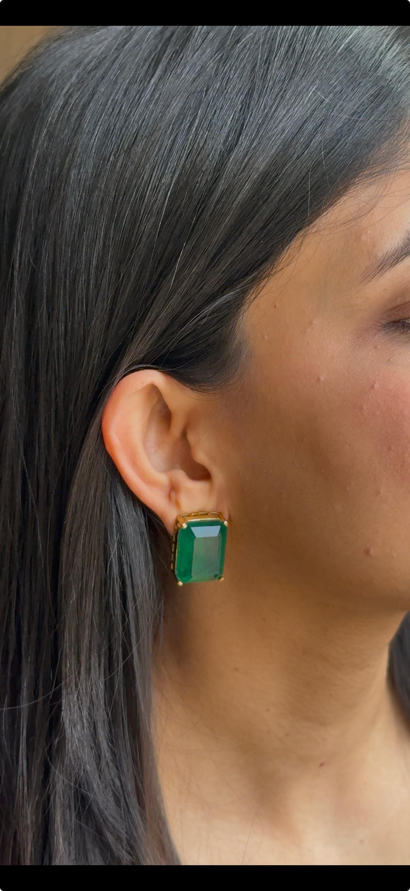 MAHI GREEN DOUBLET STUD