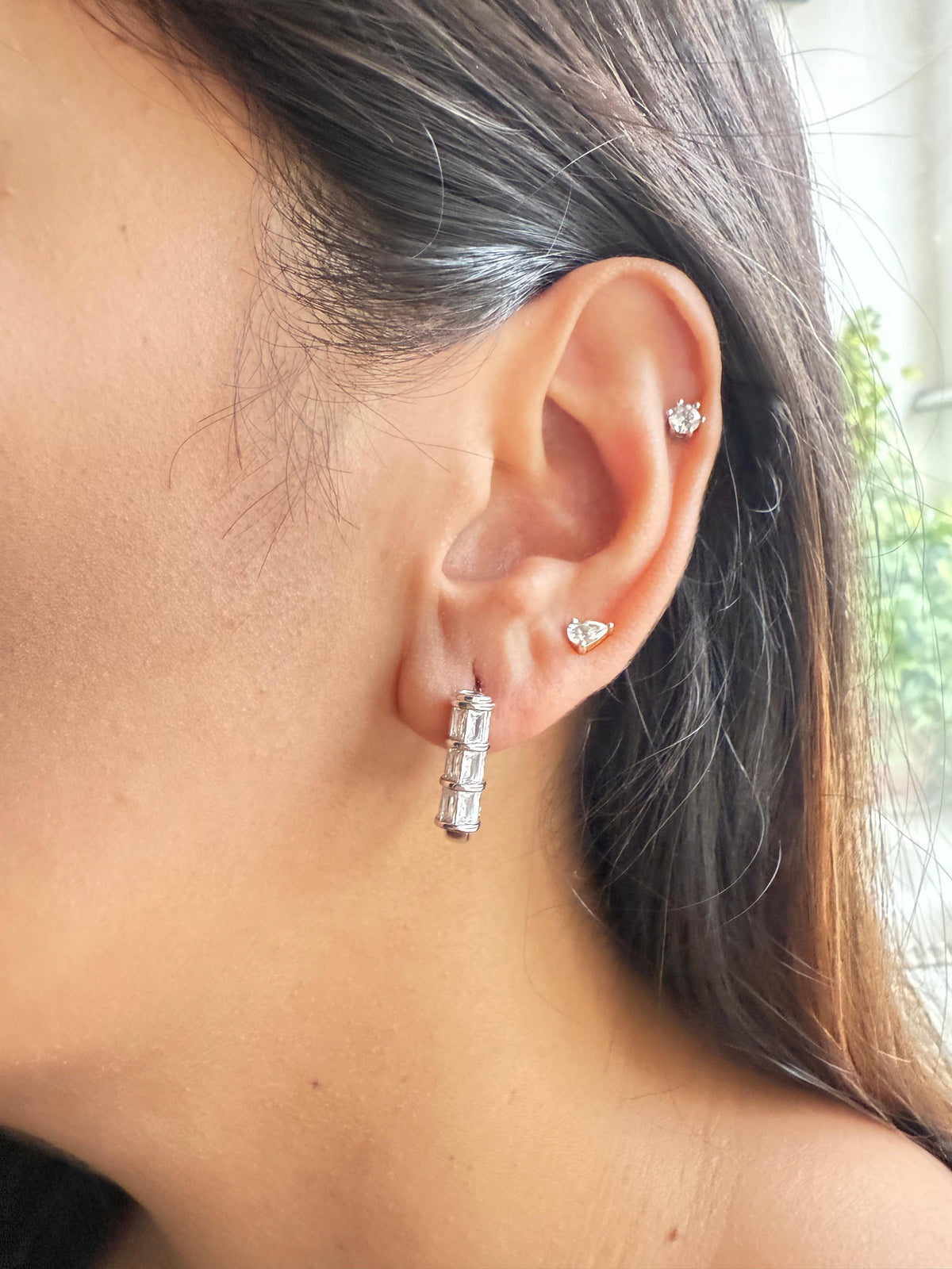 NANCY 92.5 SILVER HOOPS
