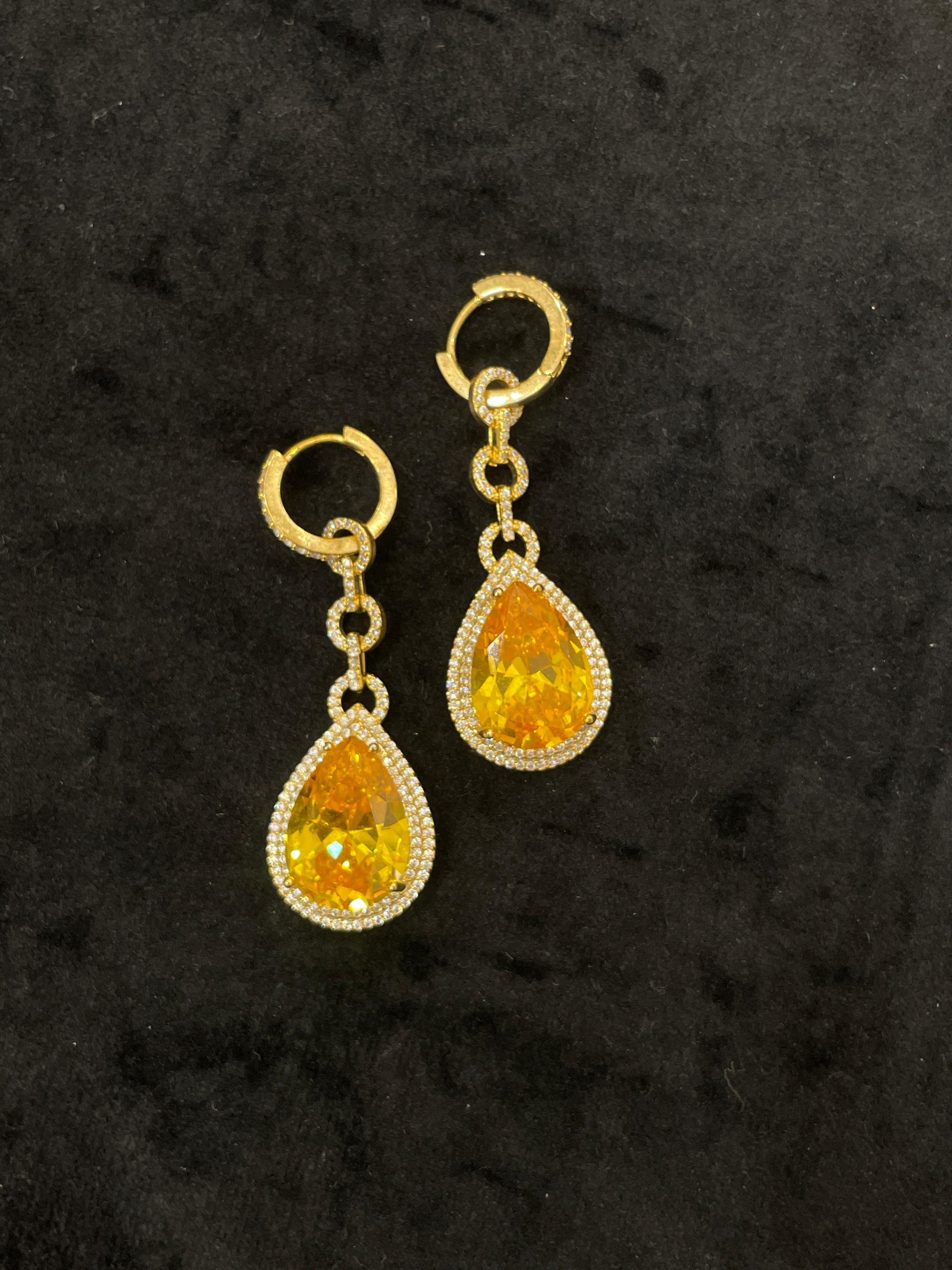 Elara Gemstone Earring
