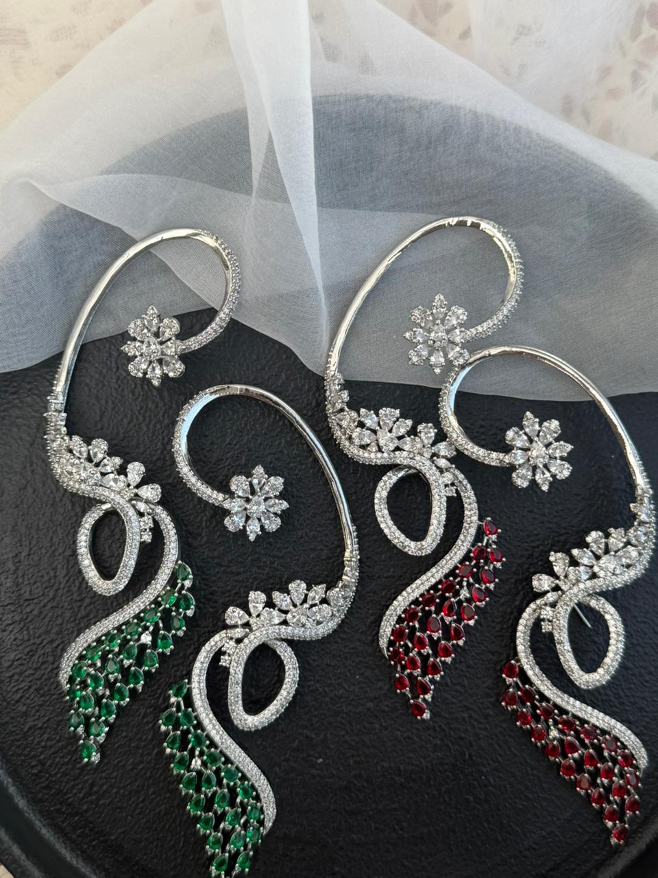 TWISTED BRANCHES EARCUFF