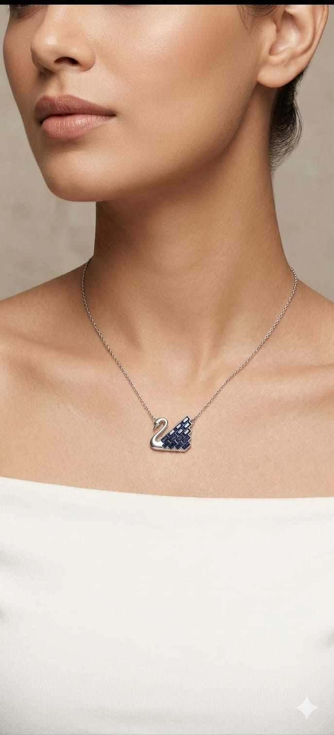 SWAN PENDANT