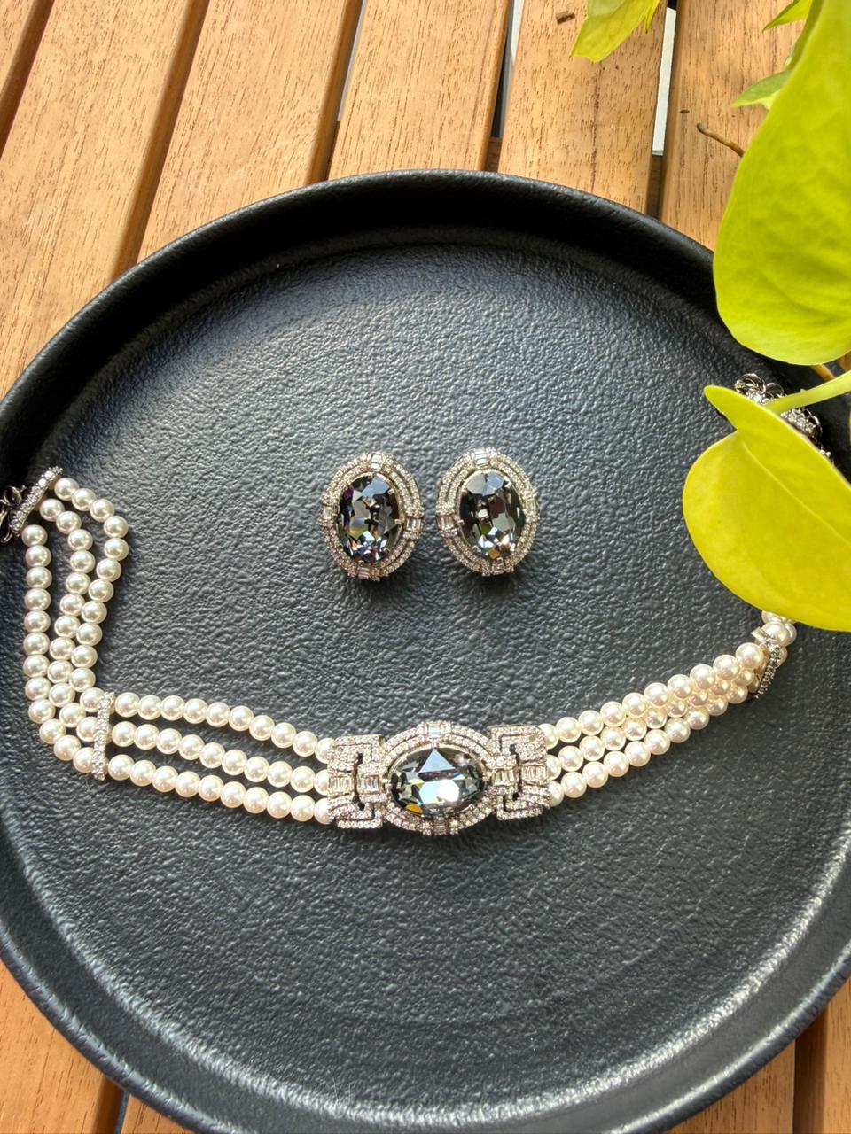 DONA DOUBLET CHOKER SET