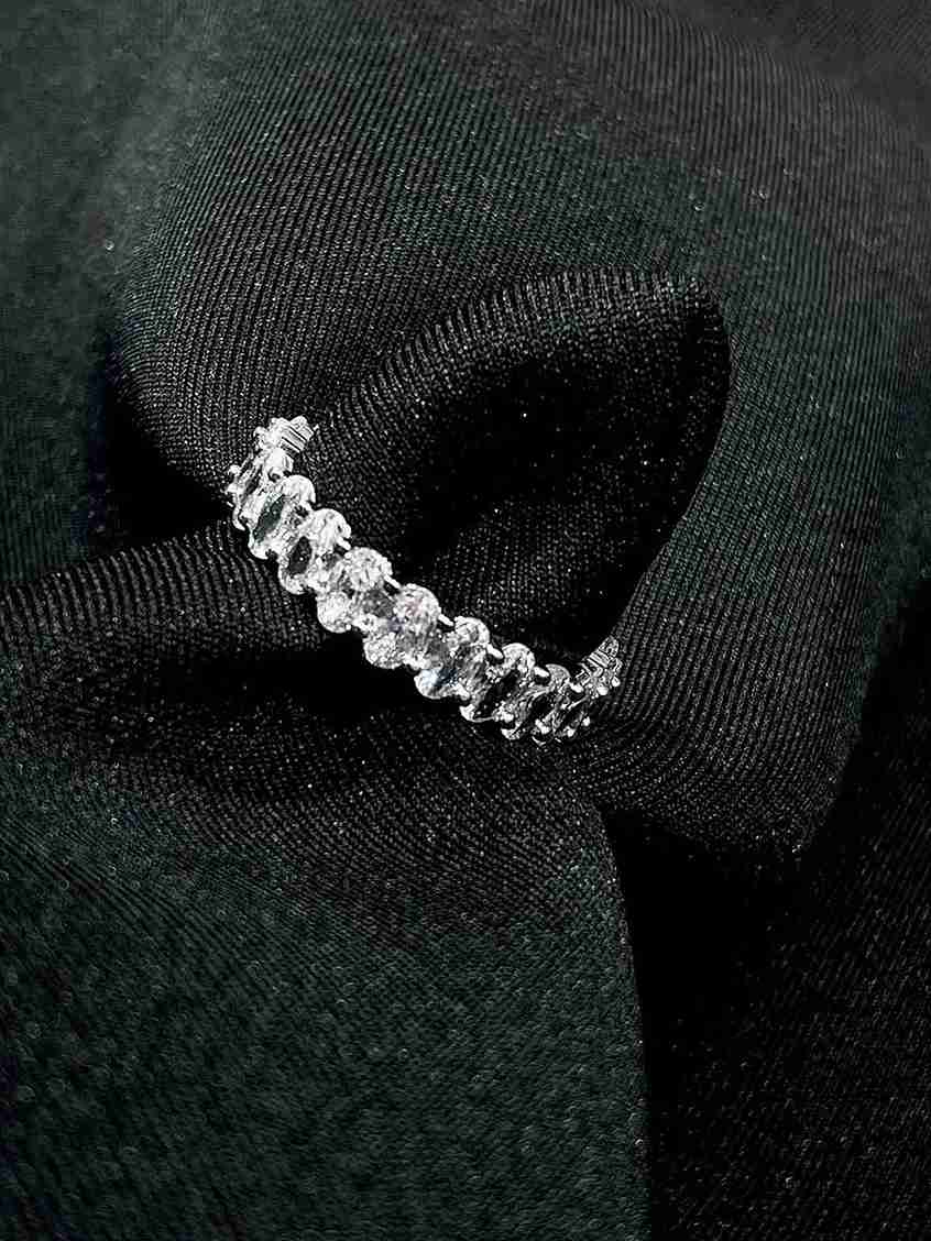 INEZ OVAL SHAPE 92.5 RING image 0