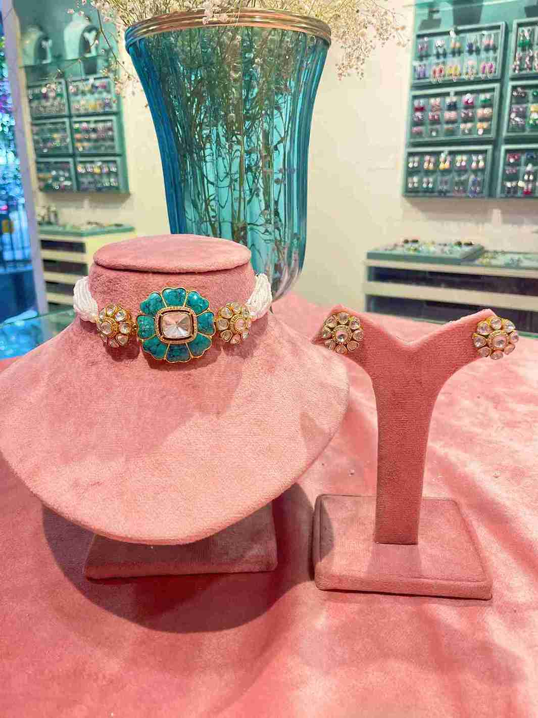 ANUSHKA GREEN CHOKER SET image 0