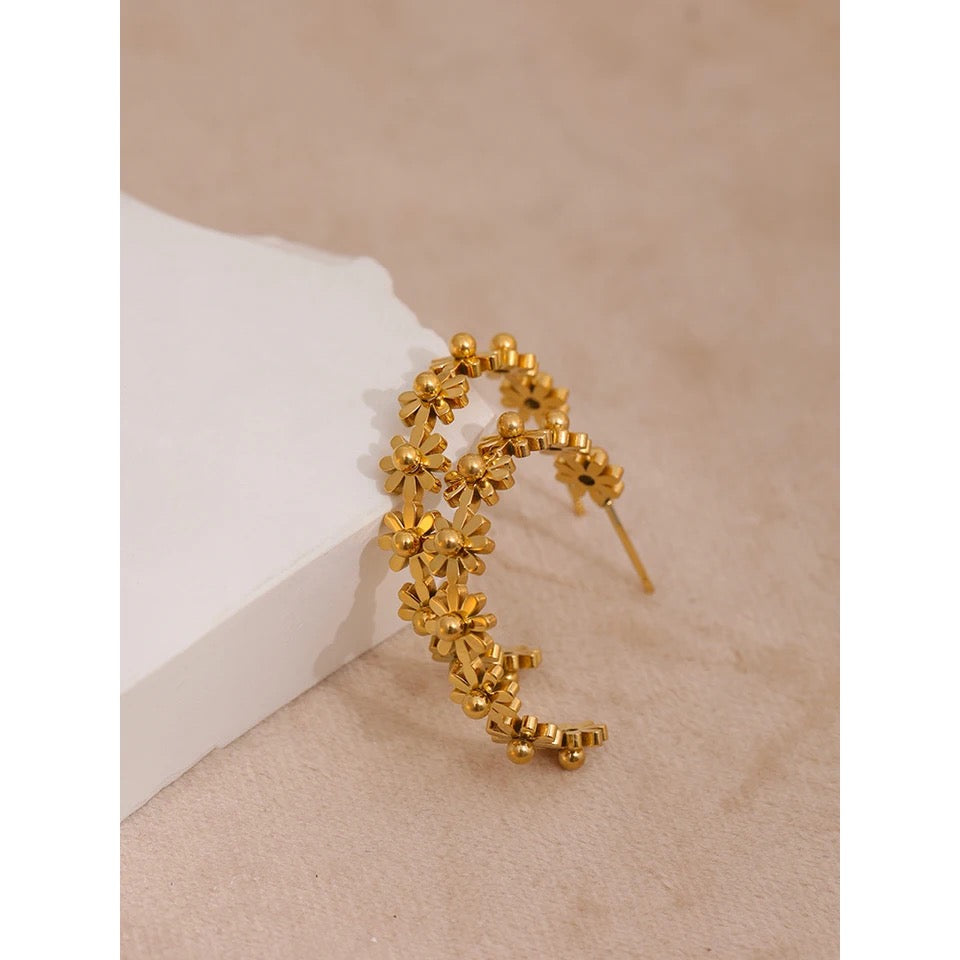 BETSY FLOWER HOOPS image 3