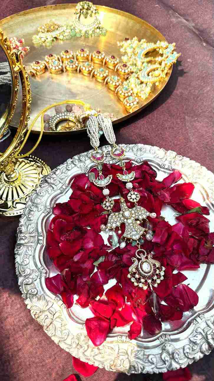Raksha set image 0