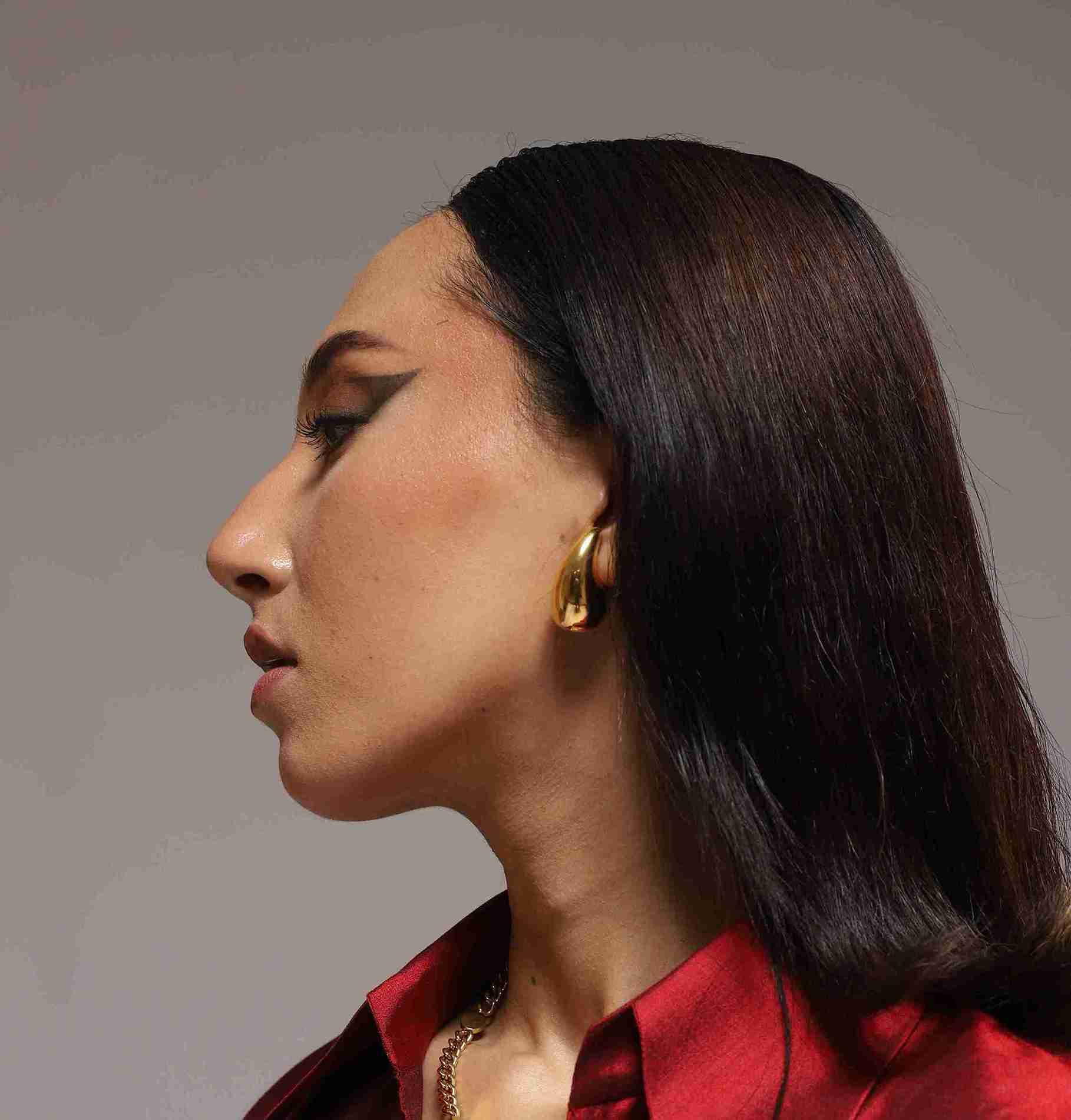 GOLD DROP STUD image 0