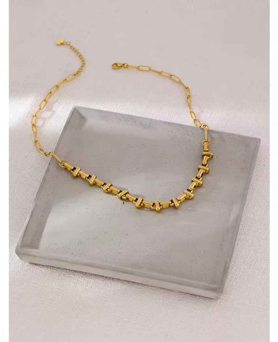 FREDDY GOLD CHAIN image 1