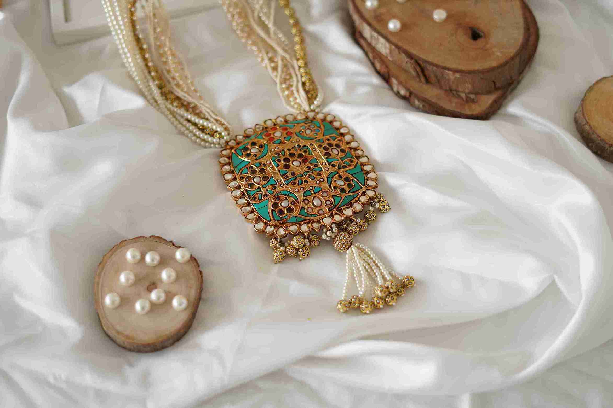 DEVKI LONG NECKALCE image 0