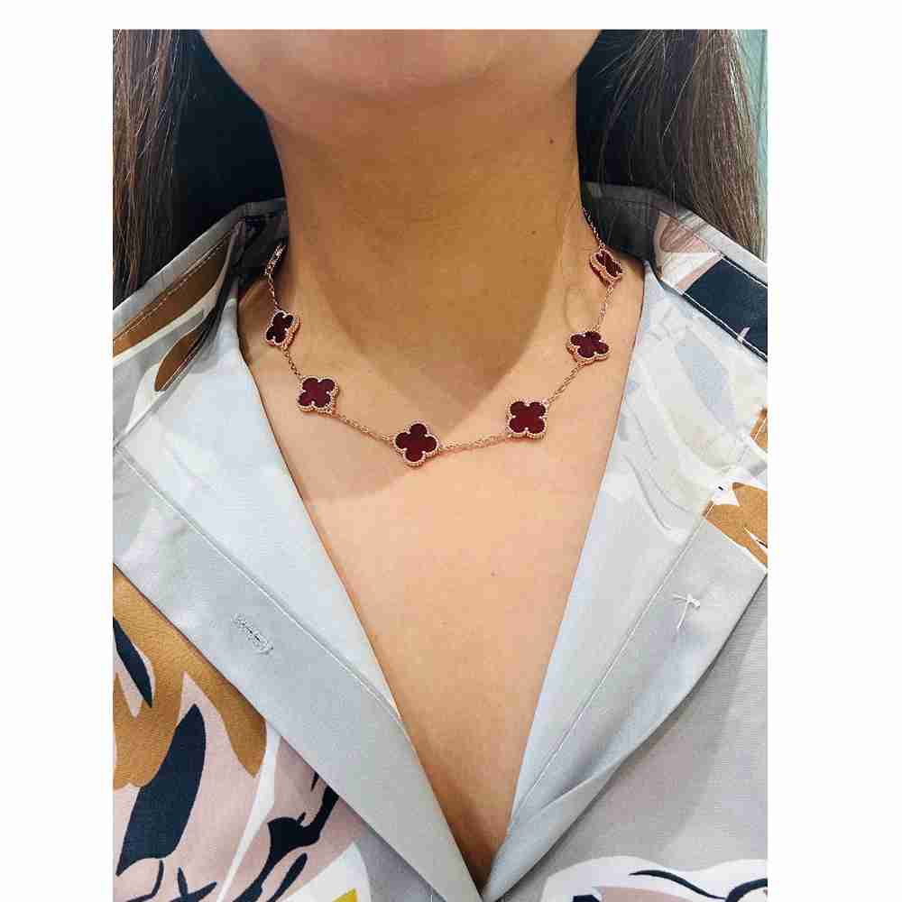 VANCLEEF RED CHAIN image 0