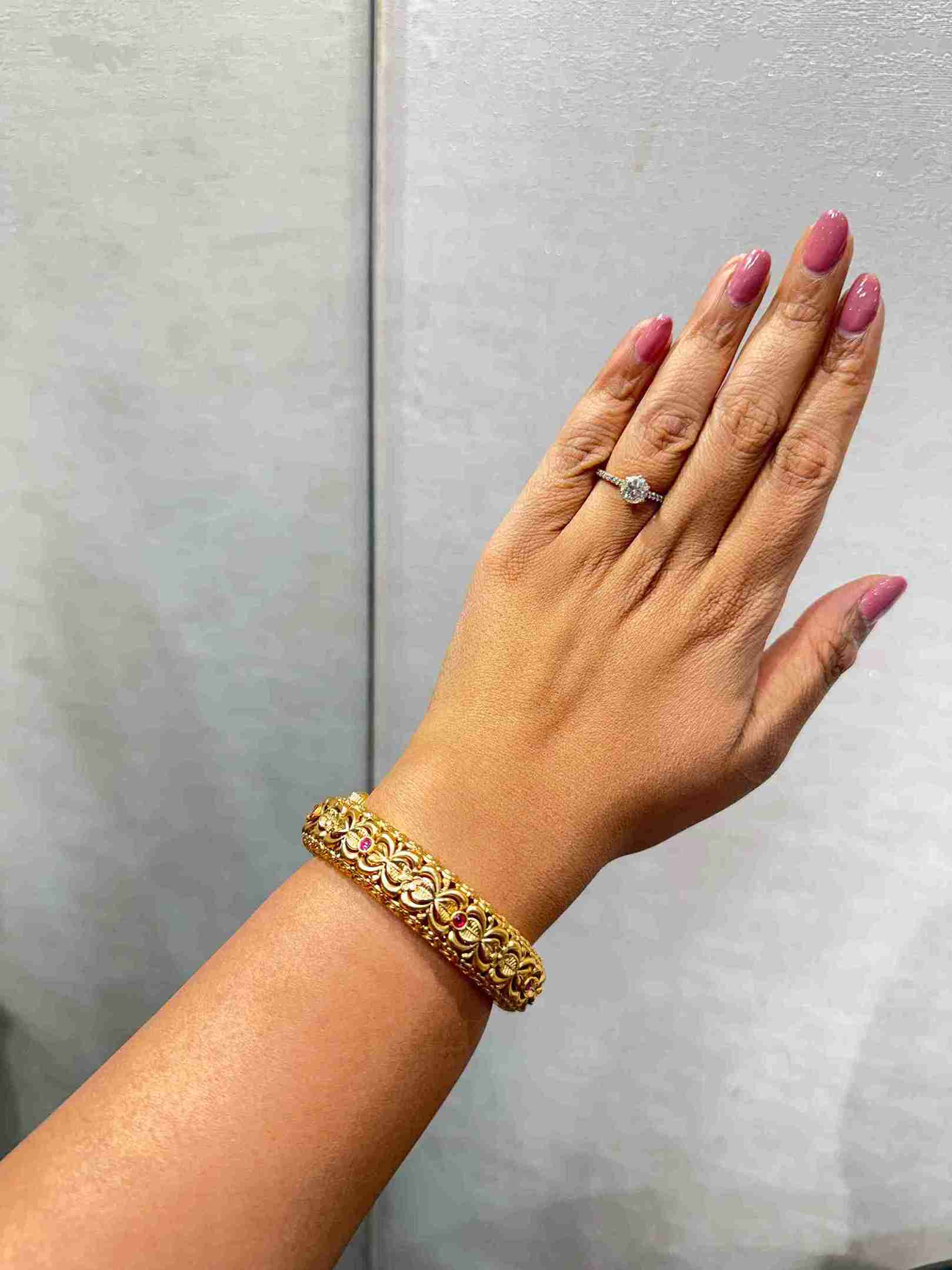 HIRAL TEMPLE BANGLE image 0