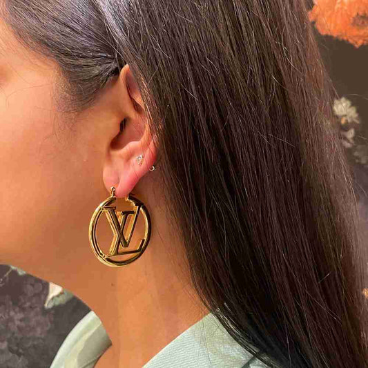 LV SMALL HOOPS image 0