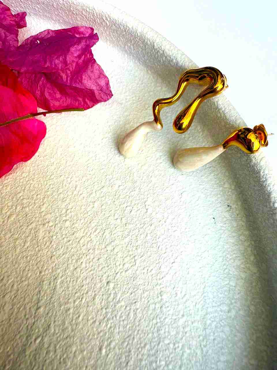 MONALISA MISMATCH EARRING image 0