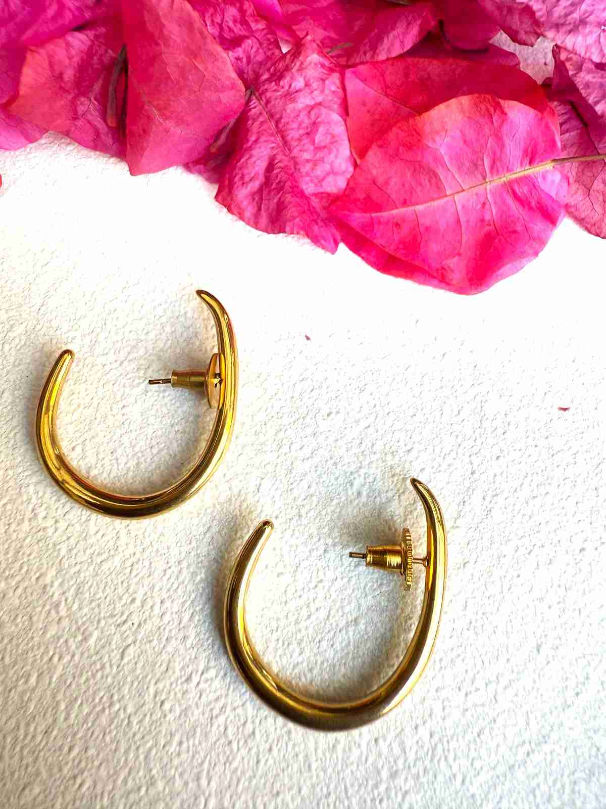 HALF ROUND STUD image 0