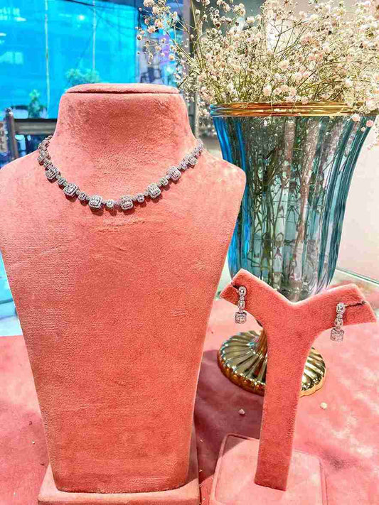 VIRASYA DIAMOND NECKLACE SET image 0