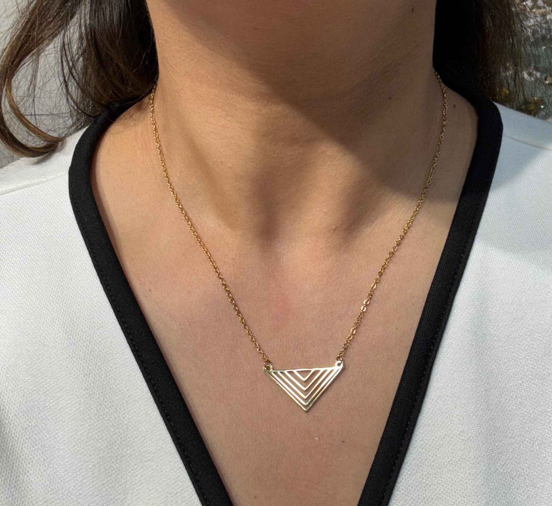 RECTANGULAR GOLD CHAIN image 0