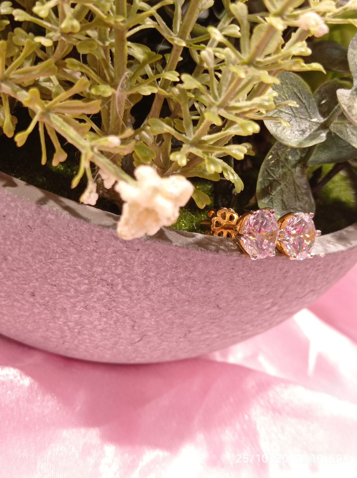 Round Shape Solitaire Studs Big image 2