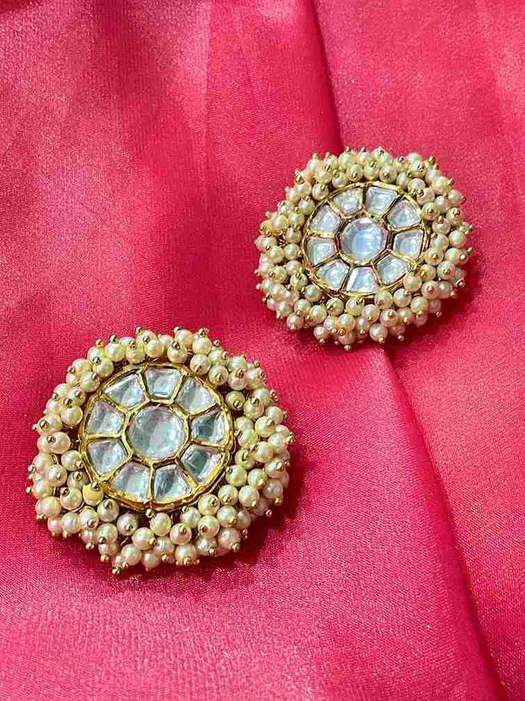 MEGHNA PEARL STUD image 0