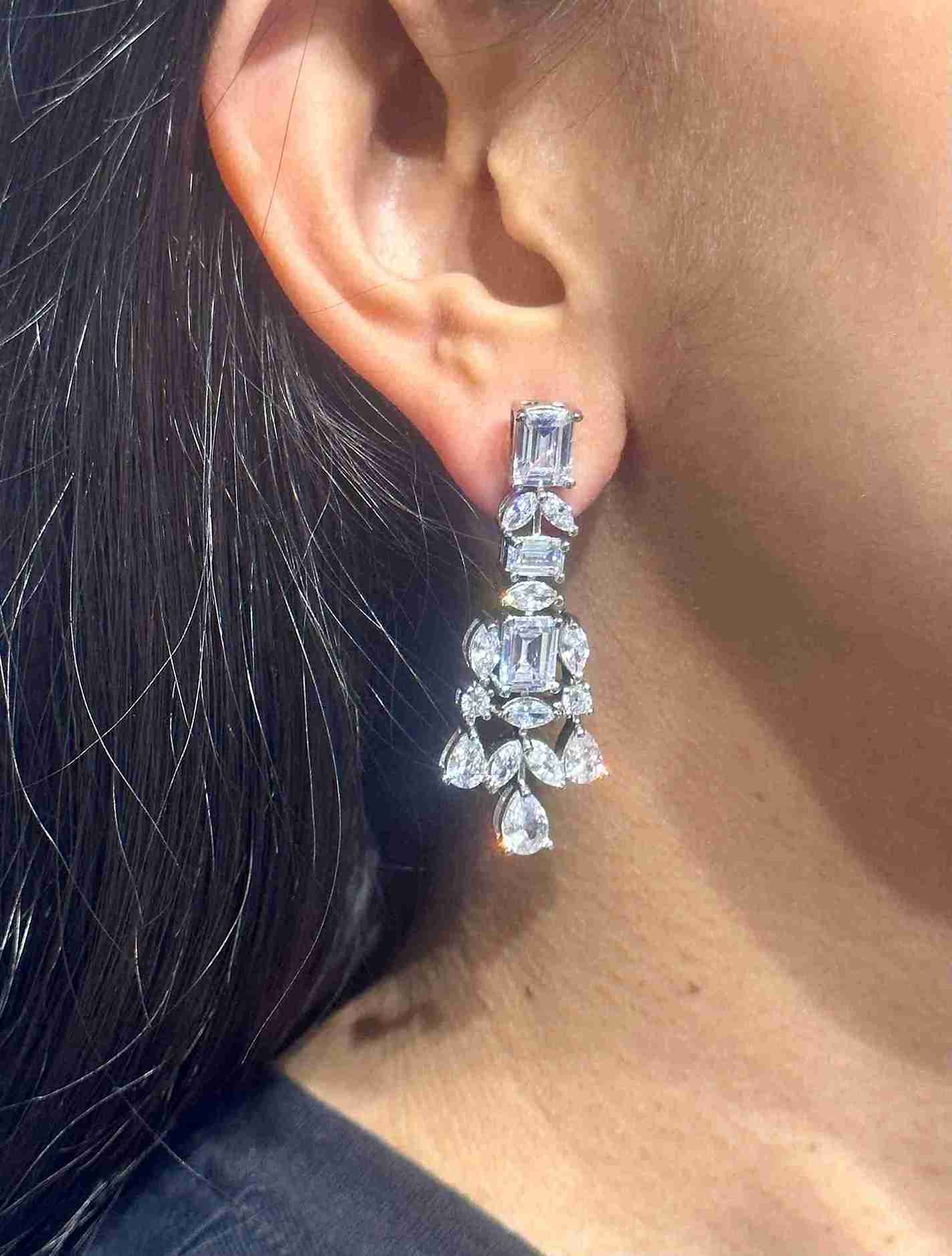 HANNAH LONG EARRING image 0