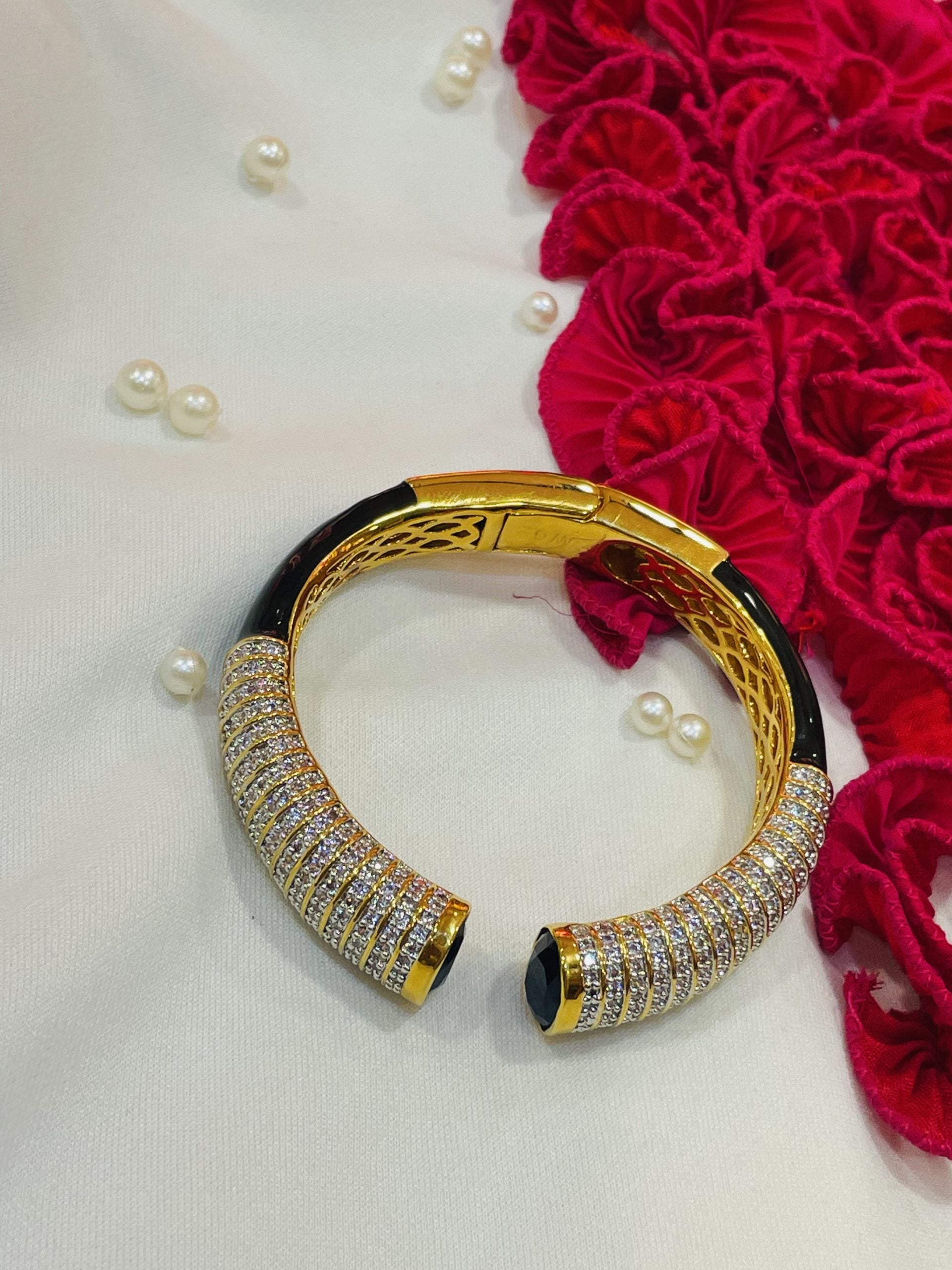 ANNIE BLACK DIAMONDIES KADA BRACELET image 1