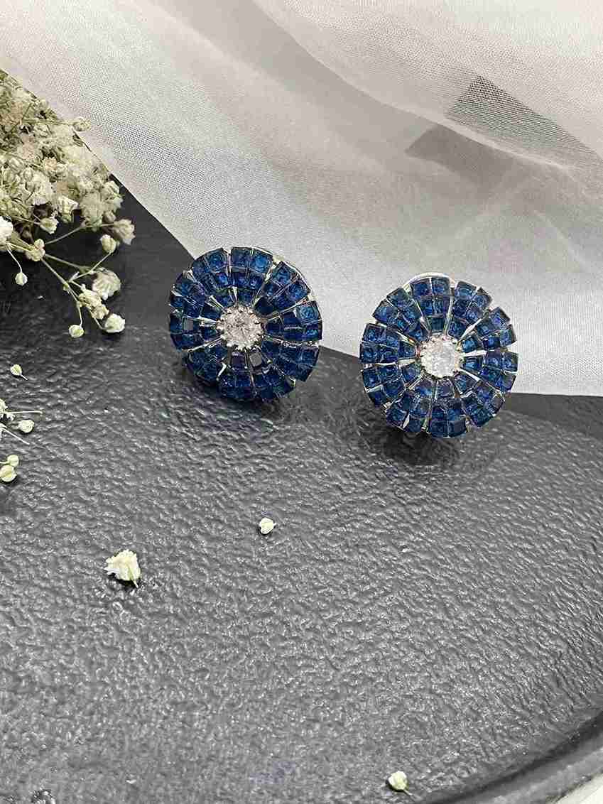 BLUE BLOOM STUD image 0