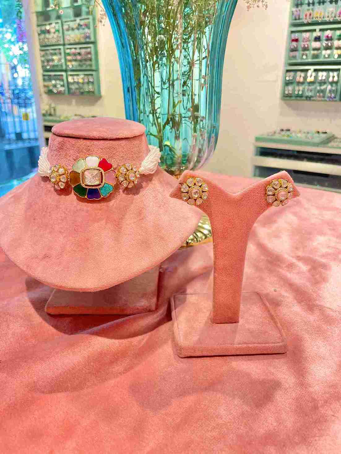 ANUSHKA NAVRATNA CHOKER SET image 0