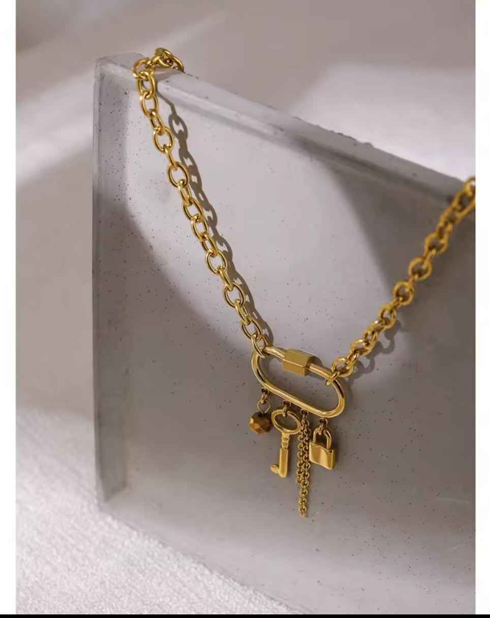 CASSIDY KEY NECKLACE image 2