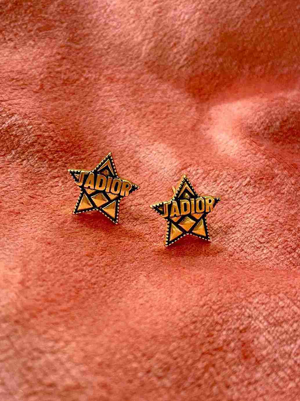 JADIOR STAR STUD image 0