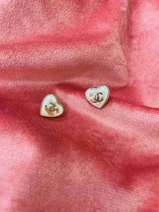 CHANEL WHITE HEART STUD image 0