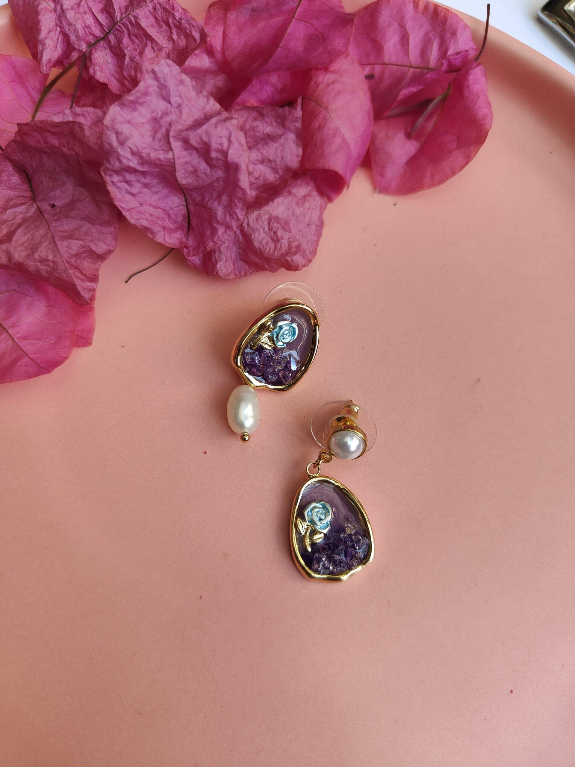 Resin Pearl Drop Earings image 0