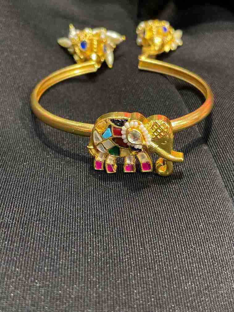 GAJAA BANGLE WITH HANGING JHUMKA image 0