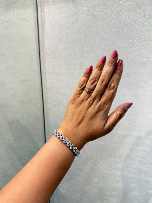 Kaavya Diamond Bangle image 0