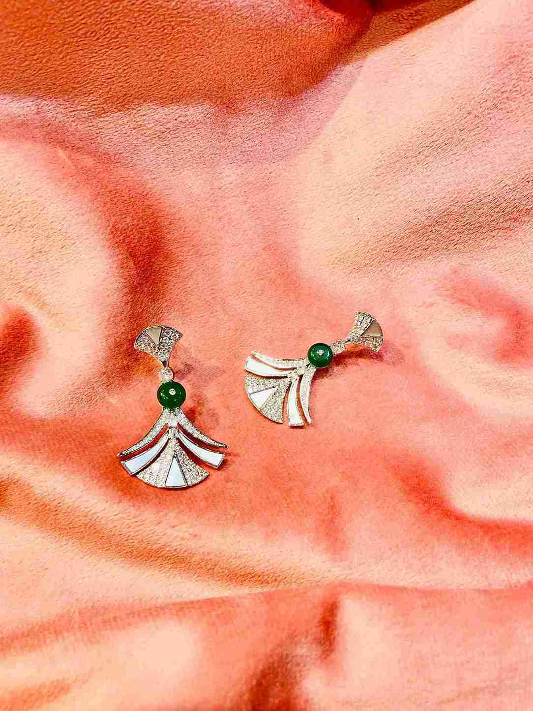 BVLGARI EARRING image 0