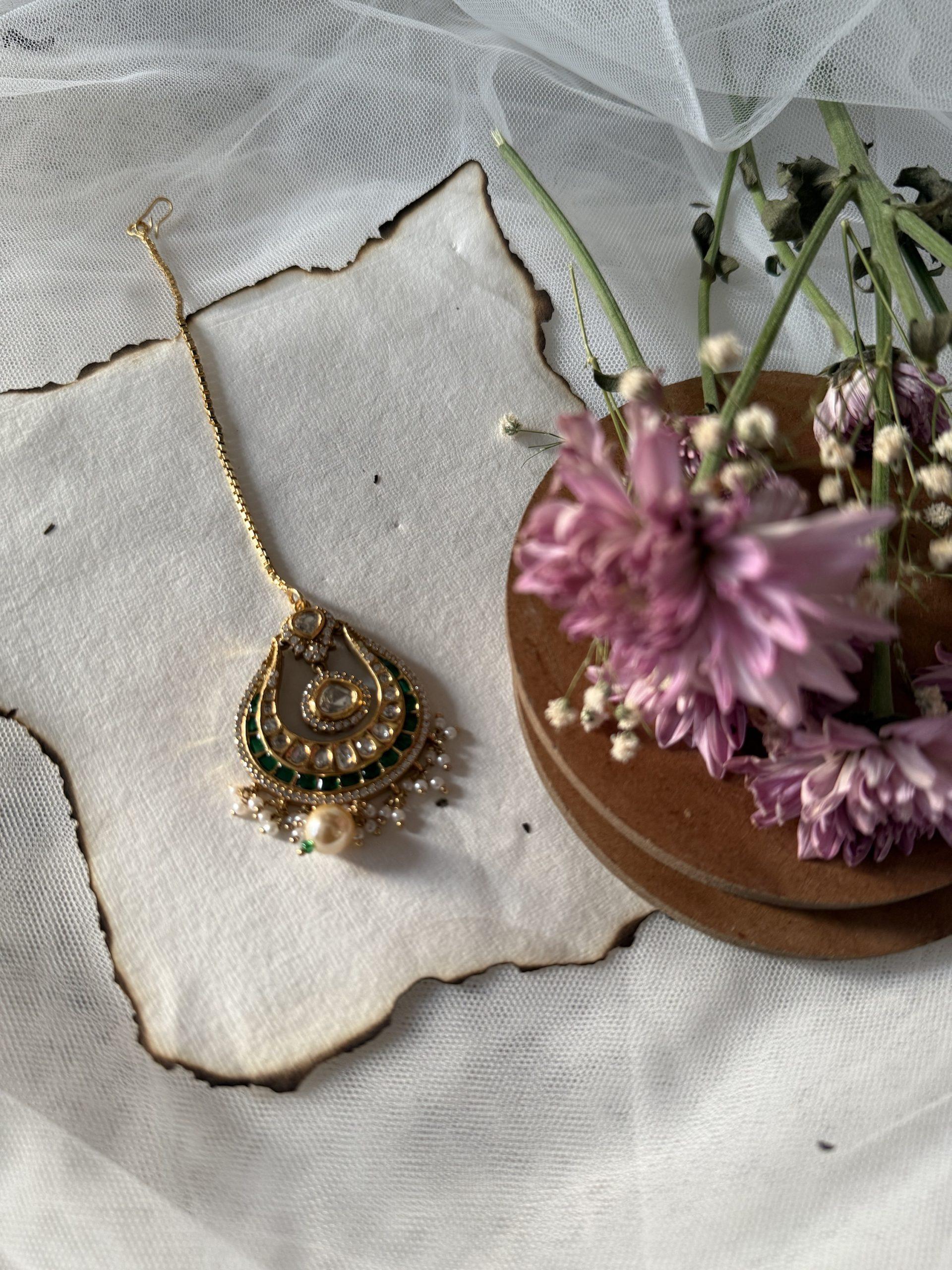 Ruh Polki Maang Tikka image 0