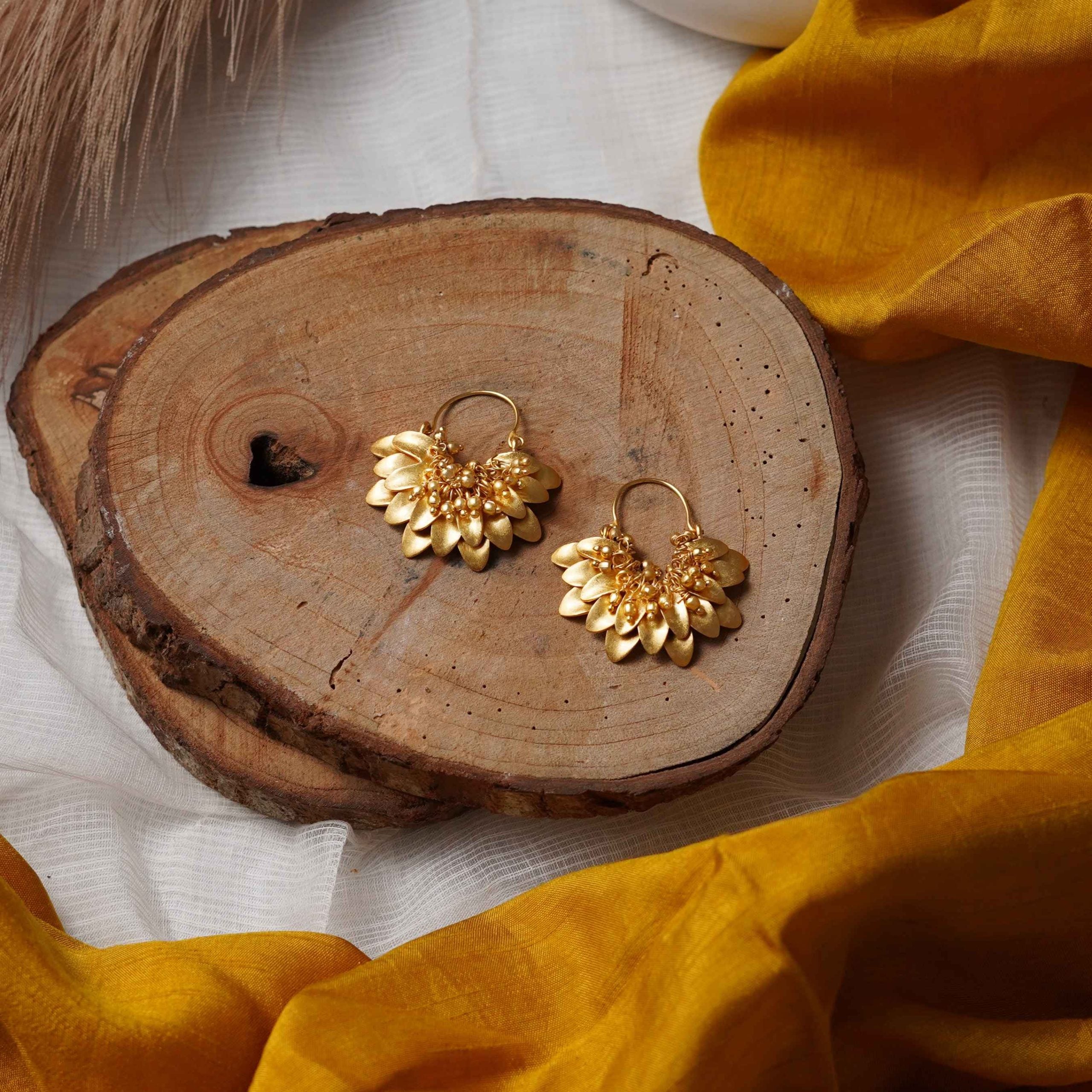 JESSE FLOWER EARRING image 0