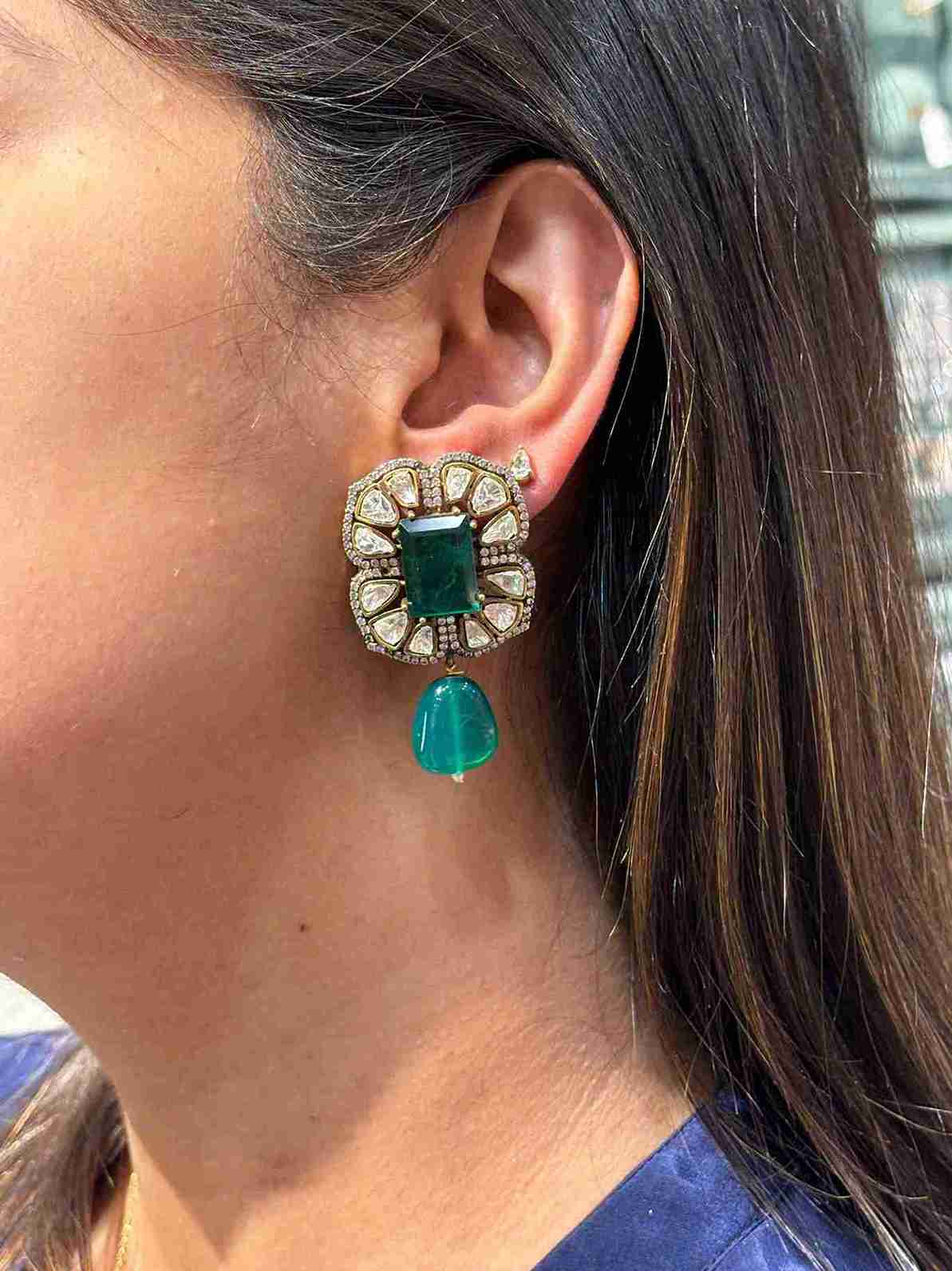 SHIVANI GREEN DOUBLET STUD image 0