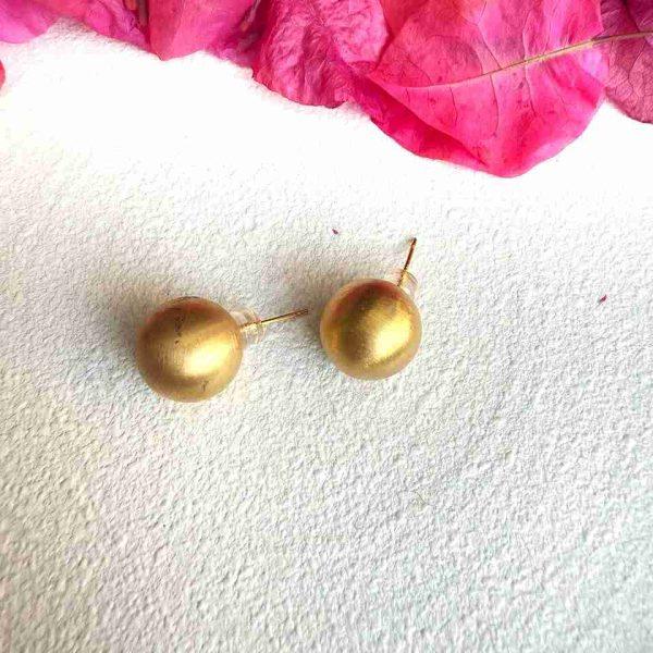 MATTE BALL STUD