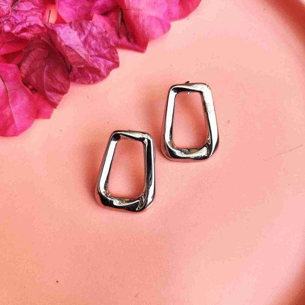 CORAL SILVER STUD