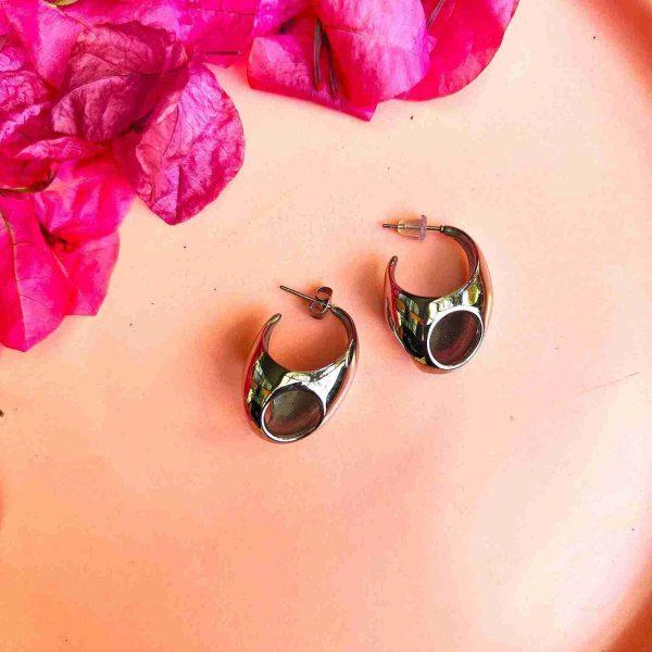 SUSSANE SILVER STUD