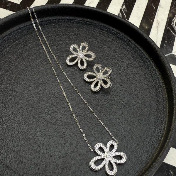 Flower Pendant & Earrings
