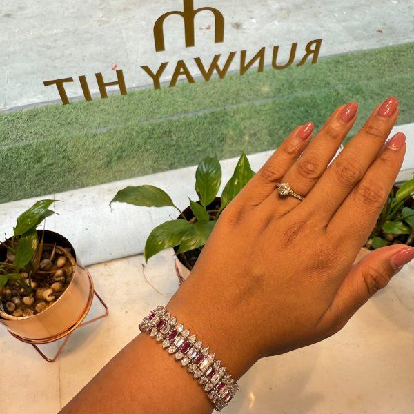 Darika Diamond Bangle
